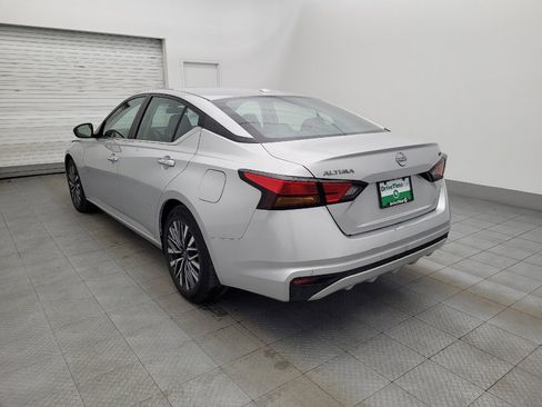 Used 2024 Nissan Altima 2.5 SV image 5
