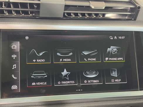 Certified 2025 Audi Q3 2.0T Premium image 20