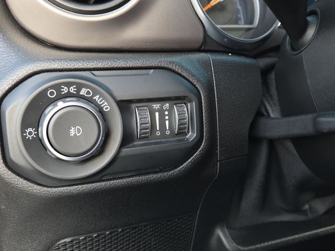 Used 2020 Jeep Wrangler Unlimited Sport S AWD/4WD image 33