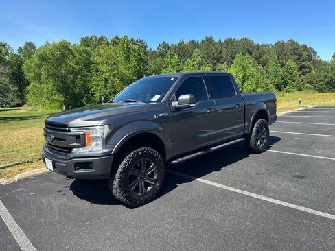 Used 2018 Ford F150 XLT w/ Equipment Group 302A Luxury AWD/4WD image 12