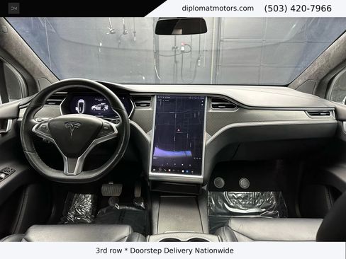 Used 2017 Tesla Model X 75D image 24
