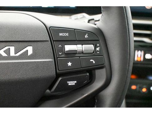 New 2026 Kia Sportage X-Line w/ X-Line Technology Package image 24