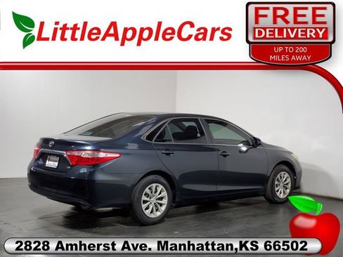 Used 2017 Toyota Camry LE image 26