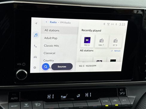 Used 2025 Toyota Camry SE image 27