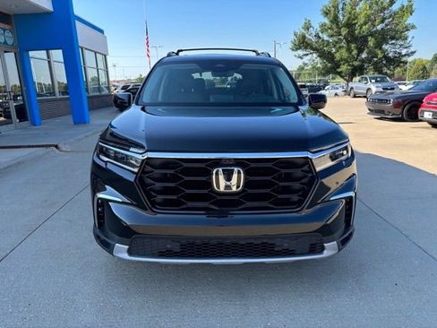 Certified 2023 Honda Pilot Elite image 2