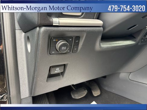 Used 2025 Ford Expedition Max Active AWD/4WD image 11