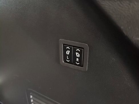 Certified 2023 Buick Enclave Avenir image 36