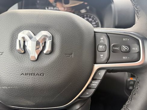 New 2026 RAM 1500 4x4 Crew Cab image 26