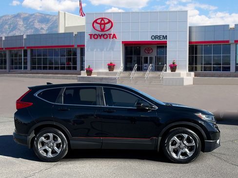 Used 2017 Honda CR-V EX image 3