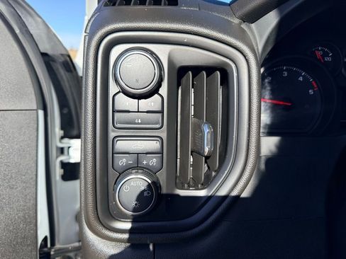 Used 2023 Chevrolet Silverado 3500 W/T w/ Gooseneck/5TH Wheel Package image 23