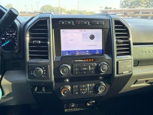 Used 2020 Ford F250 XLT w/ FX4 Off-Road Package AWD/4WD image 8