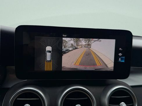 Used 2021 Mercedes-Benz GLC 300 4MATIC image 28