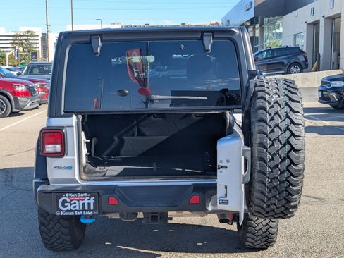 Used 2024 Jeep Wrangler Willys image 28