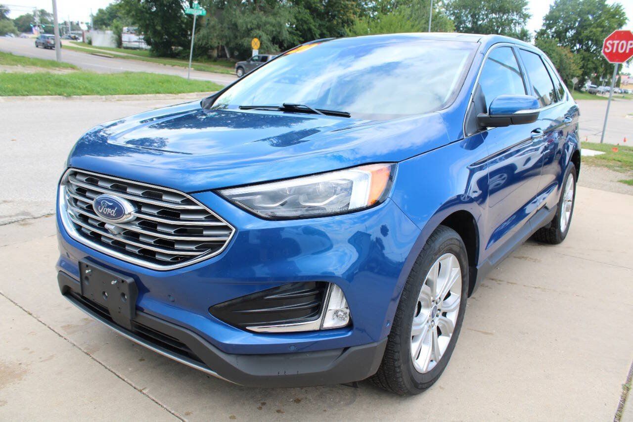 Used 2020 Ford Edge Titanium w/ Equipment Group 301A AWD/4WD image 6
