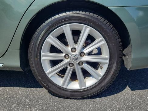 Used 2014 Toyota Camry XLE w/ Leather Package FWD image 7