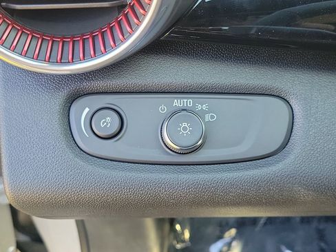 New 2026 Chevrolet Trax RS w/ Sunroof Package image 22