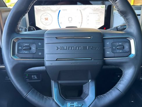Used 2025 GMC Hummer EV 3X w/ LPO, Dark Essentials Package AWD/4WD image 32