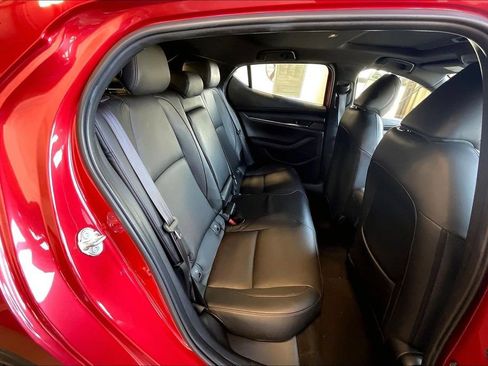 Used 2020 MAZDA MAZDA3 Hatchback w/ Premium Package FWD image 27