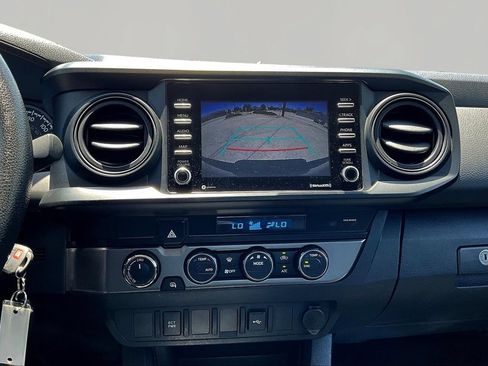 Used 2021 Toyota Tacoma SR AWD/4WD image 14
