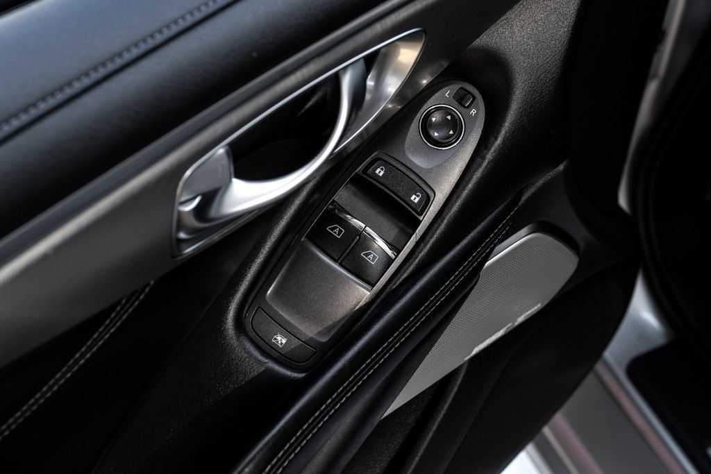 Used 2020 INFINITI Q60 3.0t Luxe AWD/4WD image 41