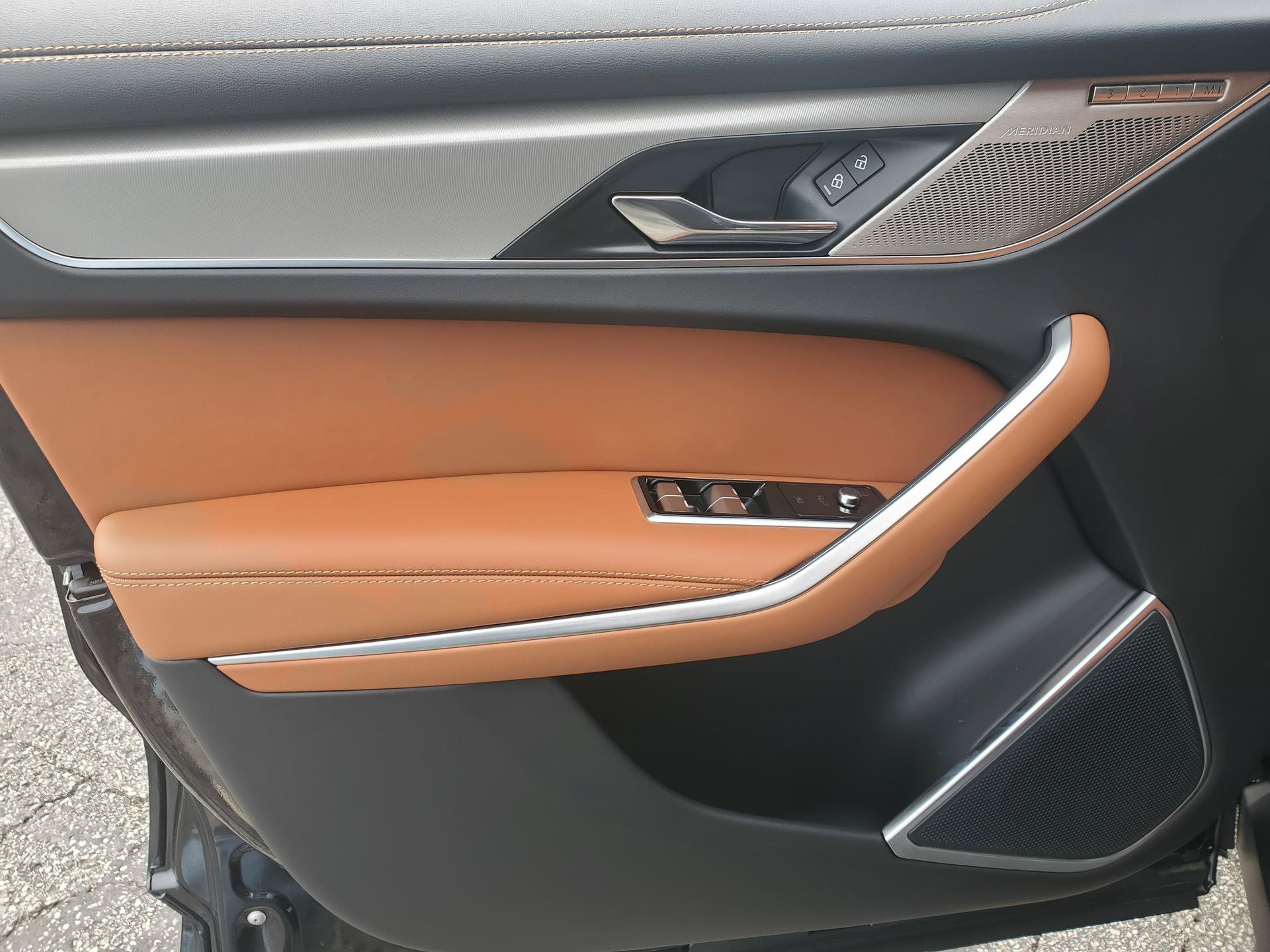 New 2026 Jaguar F-PACE R-Dynamic S AWD/4WD image 11