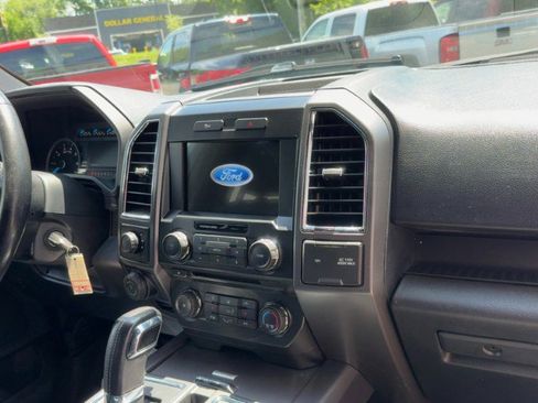 Used 2017 Ford F150 XLT w/ Equipment Group 302A Luxury AWD/4WD image 16