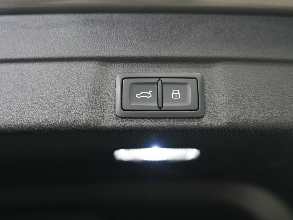 Used 2025 Audi A5 2.0T Premium Plus w/ Premium Plus AWD/4WD image 42