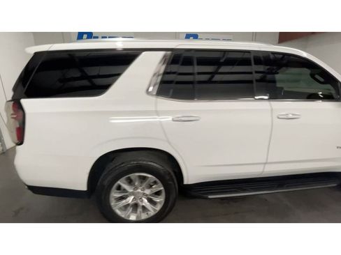 Used 2021 Chevrolet Tahoe Premier w/ Premium Package image 9