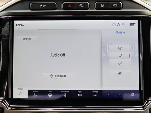 Used 2022 Ford F250 Platinum w/ FX4 Off-Road Package image 31