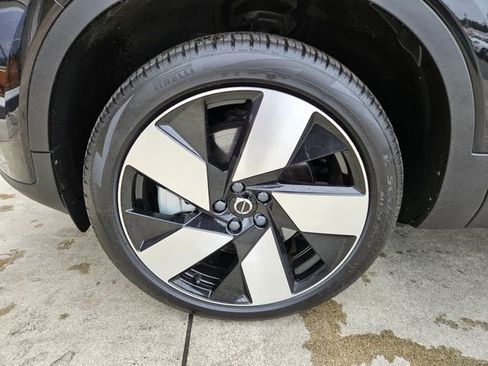 Certified 2023 Volvo XC40 Recharge Ultimate w/ Protection Package Premier AWD/4WD image 9