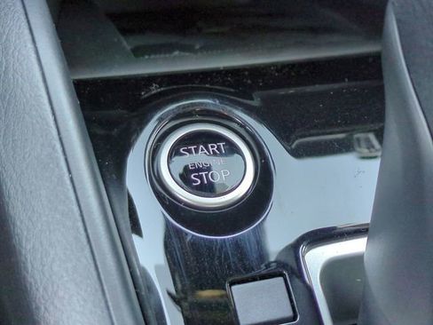 New 2025 Nissan Versa SV w/ Trunk Package image 24