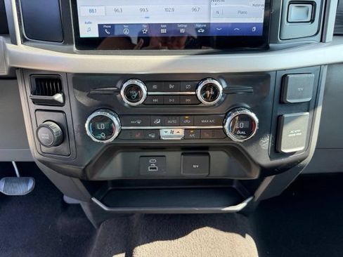 Used 2021 Ford F150 XLT w/ Equipment Group 302A High RWD image 18