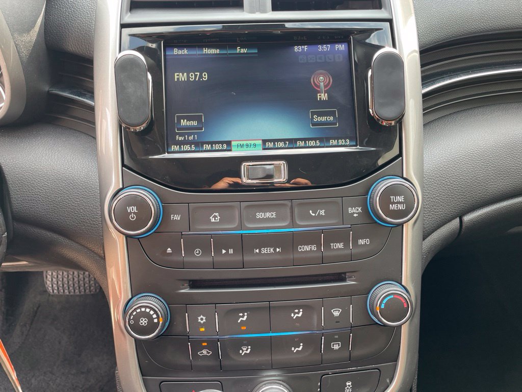 Used 2014 Chevrolet Malibu LT FWD image 12
