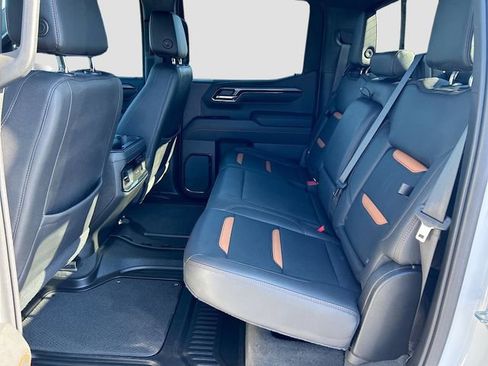 Used 2022 GMC Sierra 1500 AT4 w/ AT4 Preferred Package AWD/4WD image 31