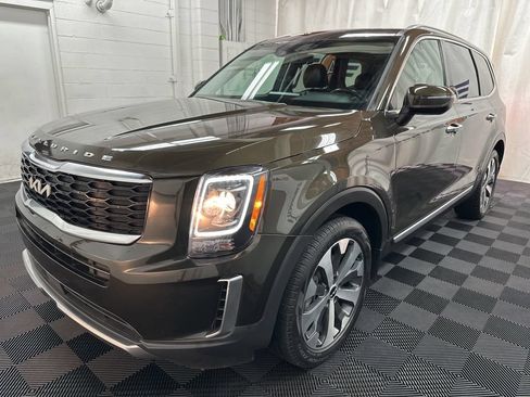 Used 2022 Kia Telluride S AWD/4WD image 5
