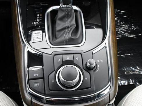 Used 2021 MAZDA CX-9 Signature image 18