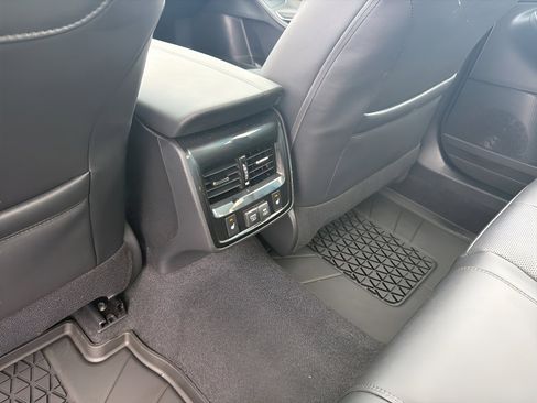 Used 2022 Toyota Avalon Touring w/ Advanced Safety Package FWD image 27