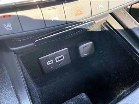 Used 2024 Cadillac XT4 Sport FWD image 26
