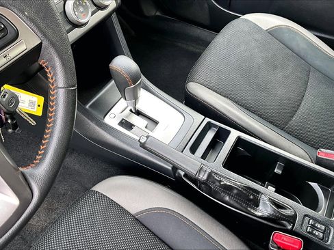 Used 2017 Subaru Crosstrek 2.0i Premium image 13