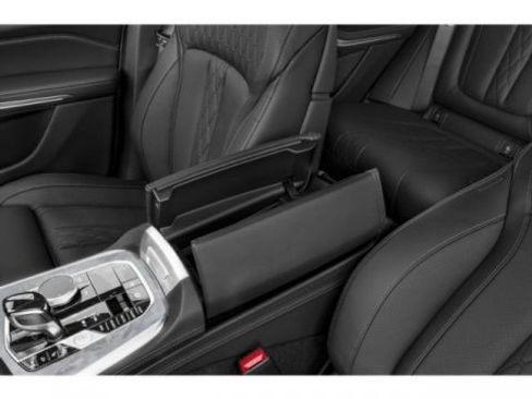 Used 2022 BMW X5 M50i image 17