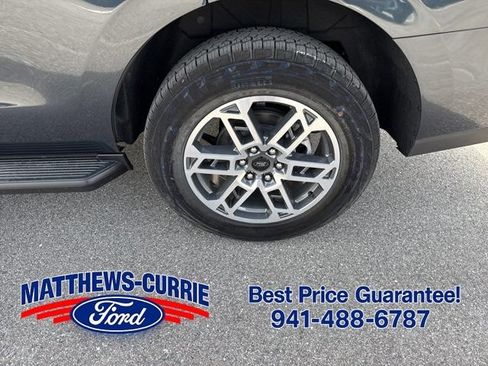 New 2026 Ford Expedition Active AWD/4WD image 17