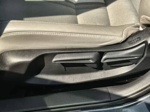 Certified 2025 Honda Civic Sport image 31