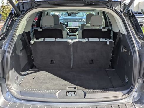 Certified 2025 Ford Explorer Platinum w/ Ultimate Package RWD image 13