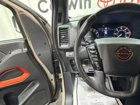 Used 2022 Nissan Frontier PRO-4X w/ Technology Package AWD/4WD image 22