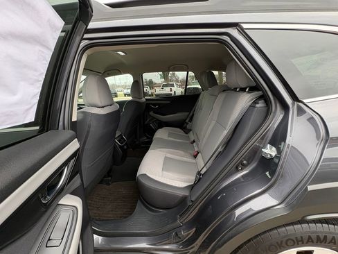 Used 2023 Subaru Outback Premium image 27