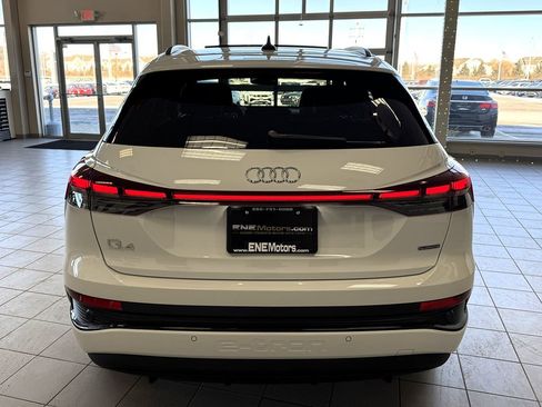 Used 2024 Audi Q4 e-tron Premium Plus w/ Premium Plus image 57