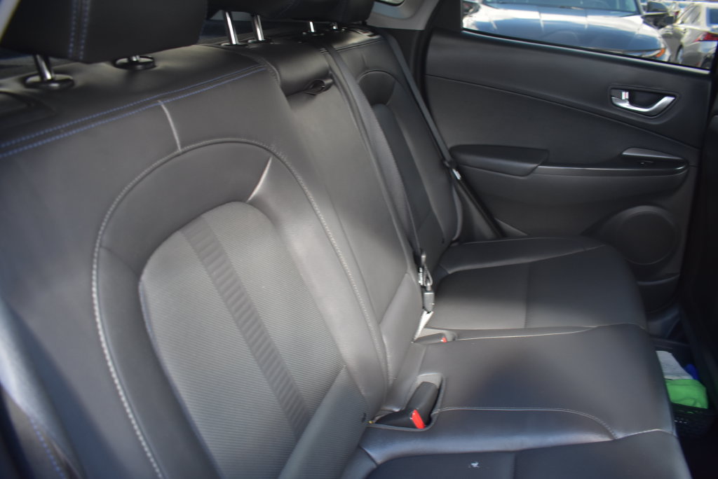 Certified 2023 Hyundai Kona Limited FWD image 14