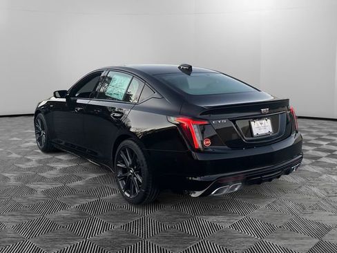 New 2026 Cadillac CT5 V image 3
