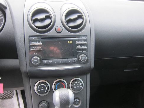 Used 2014 Nissan Rogue S w/ Convenience Package AWD/4WD image 12