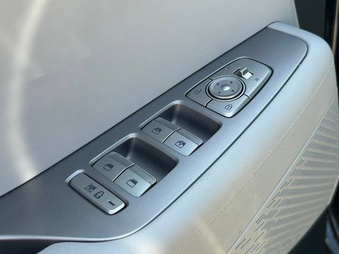 Used 2025 Hyundai Palisade SEL FWD image 22